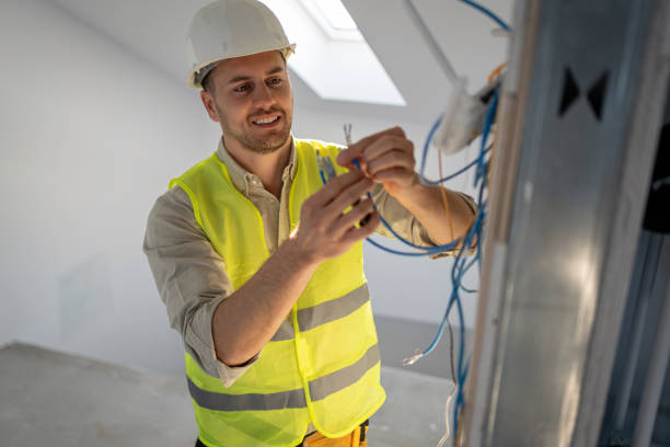 Best Affordable Emergency Electrician  in Sweet Springs, MO